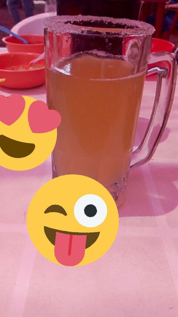 DannaYAlex1's tweet photo. Y que esto y que el otro, salud... https://t.co/GdtDyP9BA7