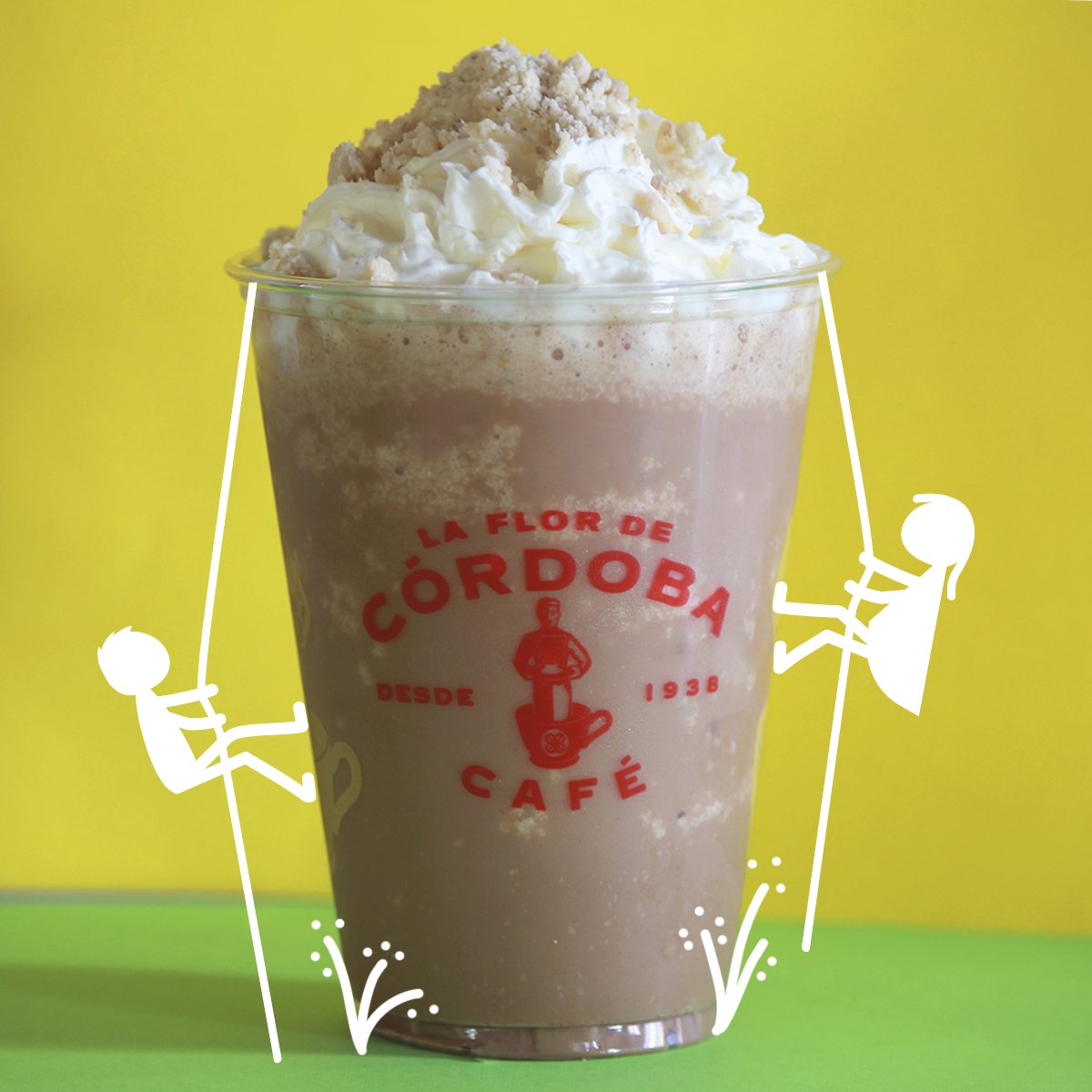 flordecordobamx's tweet photo. El dulce favorito desde pequeñ@s, el mazapán ahora en frappé. Ven por el tuyo a #LaFlorDeCórdoba.😁
#LFDCMiCafé #MiCafé #MiLegado #MiEscape #ConsumeLocal https://t.co/tGaukUquB3