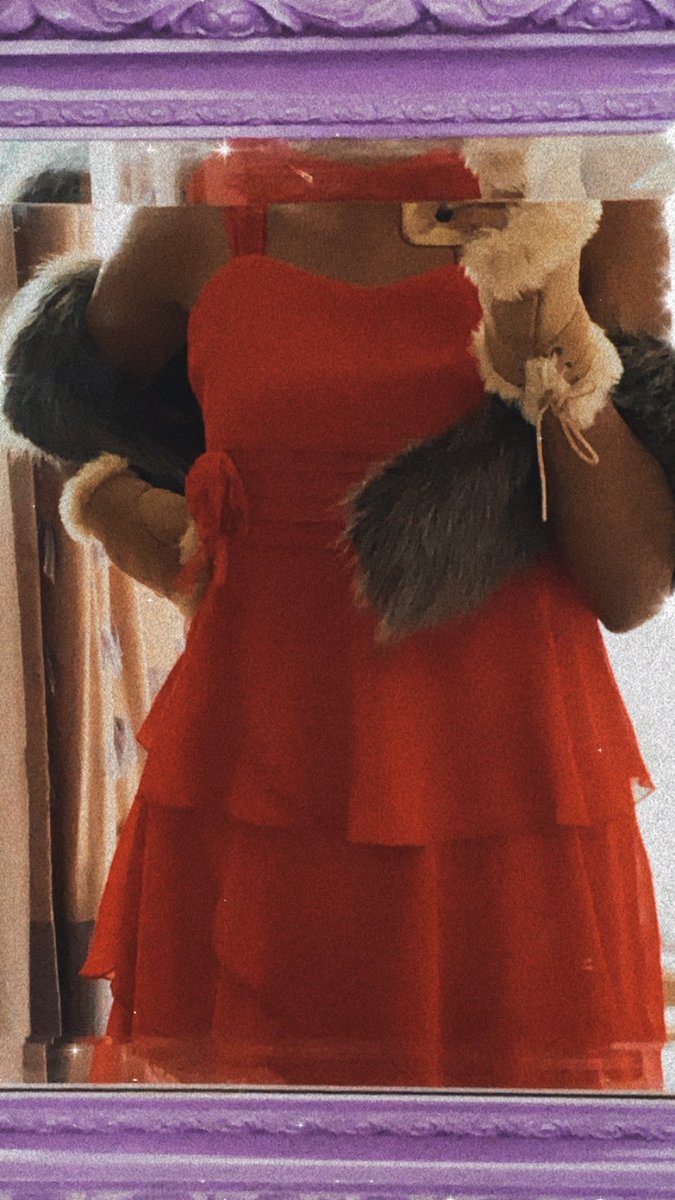 lovveecat's tweet image. 💋 #redbanquet fit check anyone ?