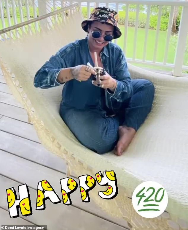 lovatics_4's tweet photo. ✌ https://t.co/20thvkJniA