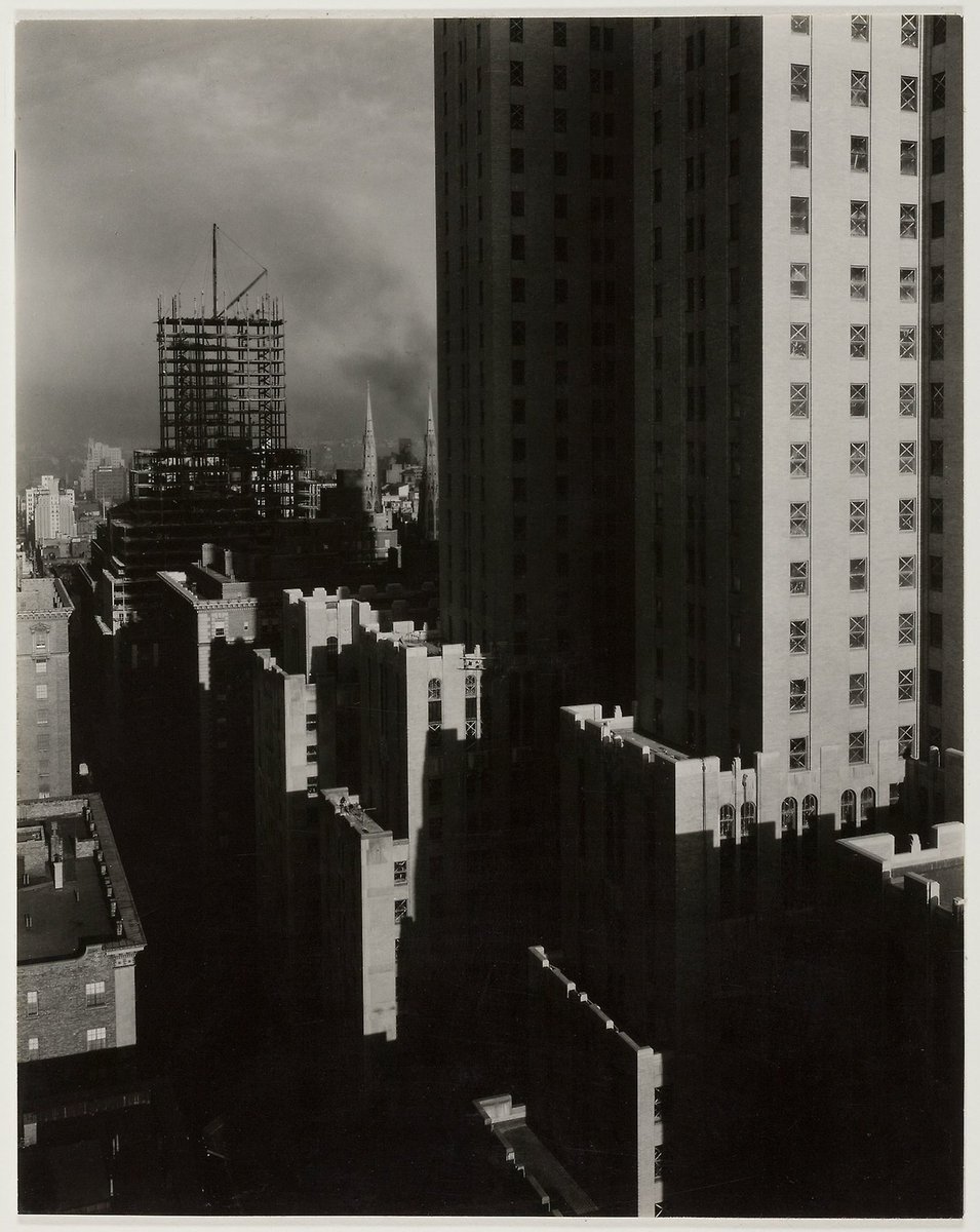 Very obsessed w the old b/w photographs and the way they look I want to incorporate it into my style more
