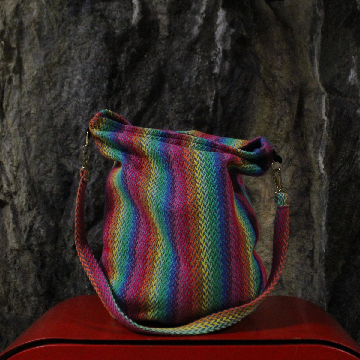 A burst of sunshine, popping colours and a bold #weave by <a href="/elka_textiles/">Elka</a> 

This Assemble STOCKHOLM BAG was made from #Recycled #denim and #organic #cotton, all designed and weaved by Elka and manufactured in #Scotland.

Shot in 2019 at Kungsträdgården's underground station.