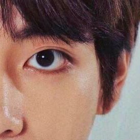 Kim Taehyung as art details -- a thread