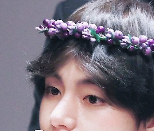 Kim Taehyung as art details -- a thread