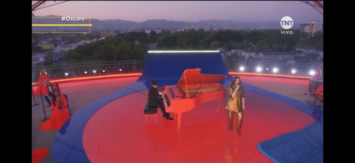 TELEVISION >> AHORA: #MartinFierro2018 en <a href="/telefe/">telefe</a> VS. #Oscars(2021)