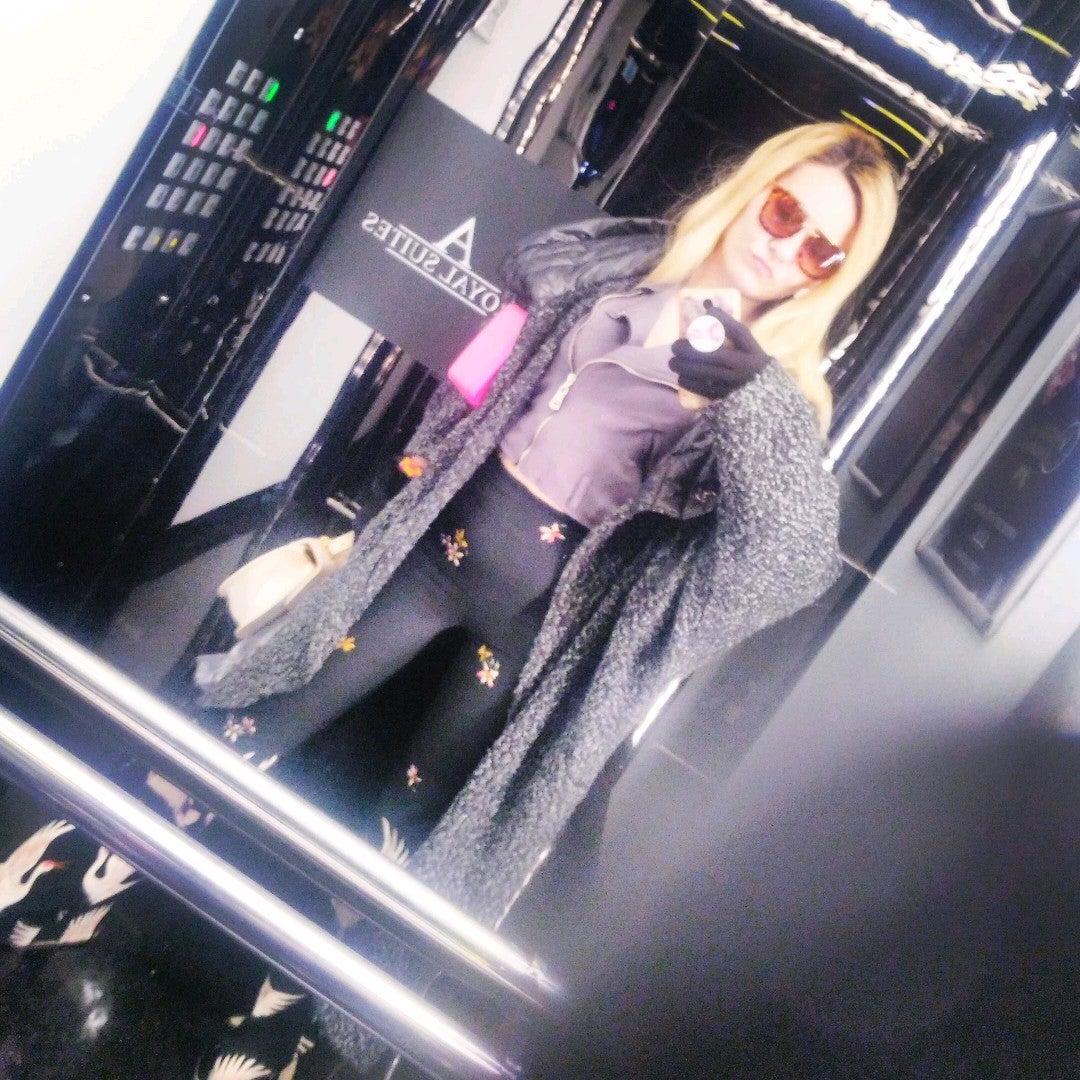 tc aslihan ece on twitter dondum dondum durdum sarkiyi hatirlayanlar aysun suit in kayseri https t co my5tjrs7fs https t co 5row3ehkot twitter