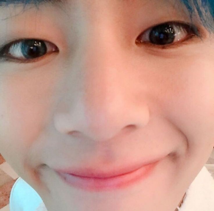 Taecaff's tweet image. les joues de pain du teteco