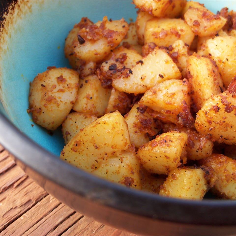 fried (?) potato: 160 kcals, i usually just cut up the potato, cook it on a frying pan, and put a ton of spices on it so it tastes decent, also rlly good