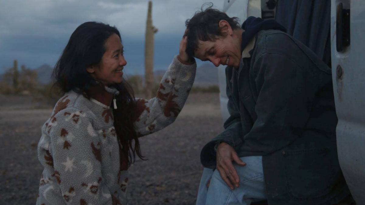 Best Director:Who Will Win: Chloe ZhaoAgain, strong pack of nominees.The style and potency Fennell brought to PYW. The symphonic grip of Vinterberg on AR& #39;s alcohol-riden spiral. The humanity and simplicity Chung brought to Minari.Yet Zhao is the clear favorite here.