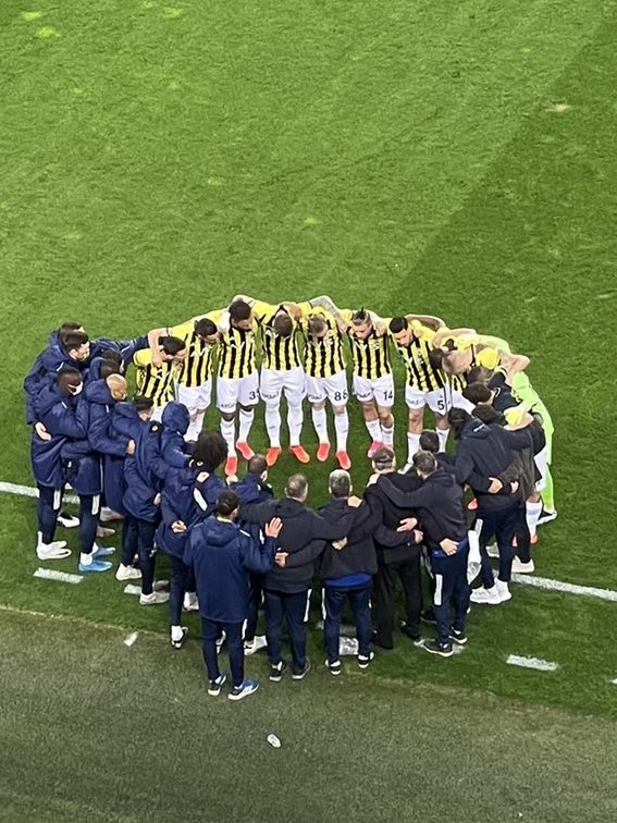 metinsipahioglu's tweet photo. Son saniyeye kadar alın teriyle, tertemiz mücadeleye devam ! 💛💙 https://t.co/qnyUcbd2rV