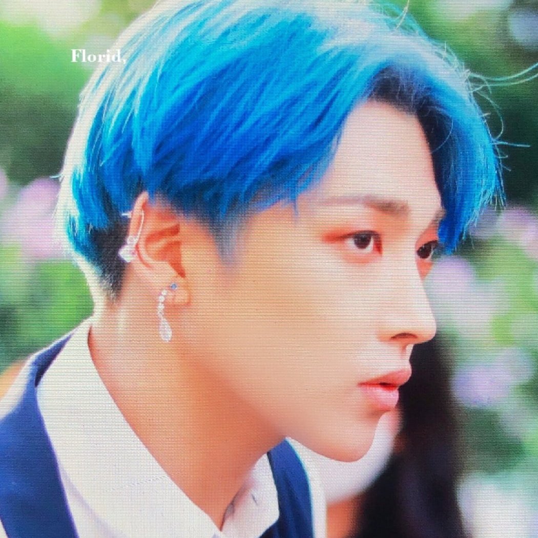 Hongjoong's earrings also deserved to be here