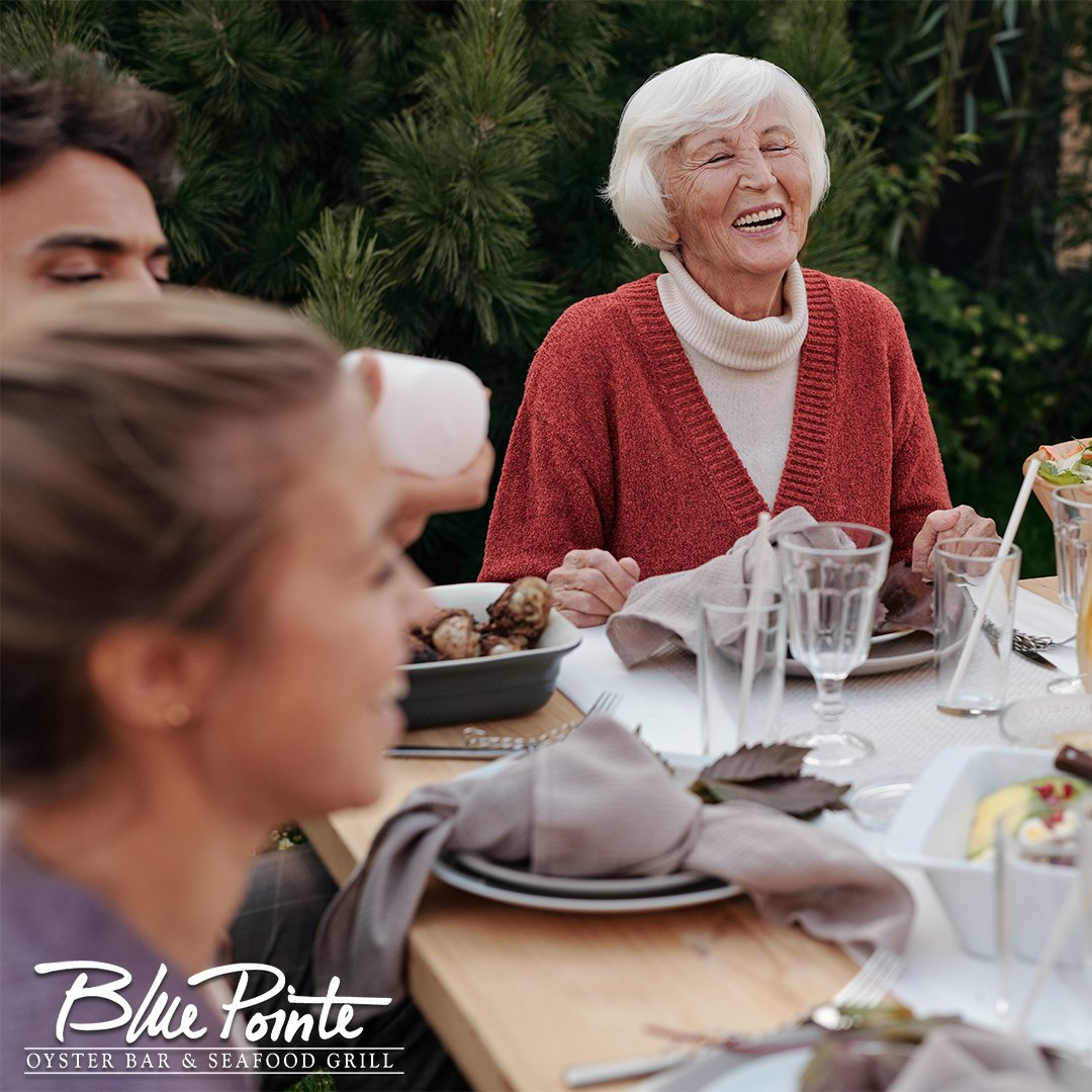 BluePointeFL's tweet image. Bring the family in and laugh with us while enjoying the freshest seafood in Ft. Myers. 🤗