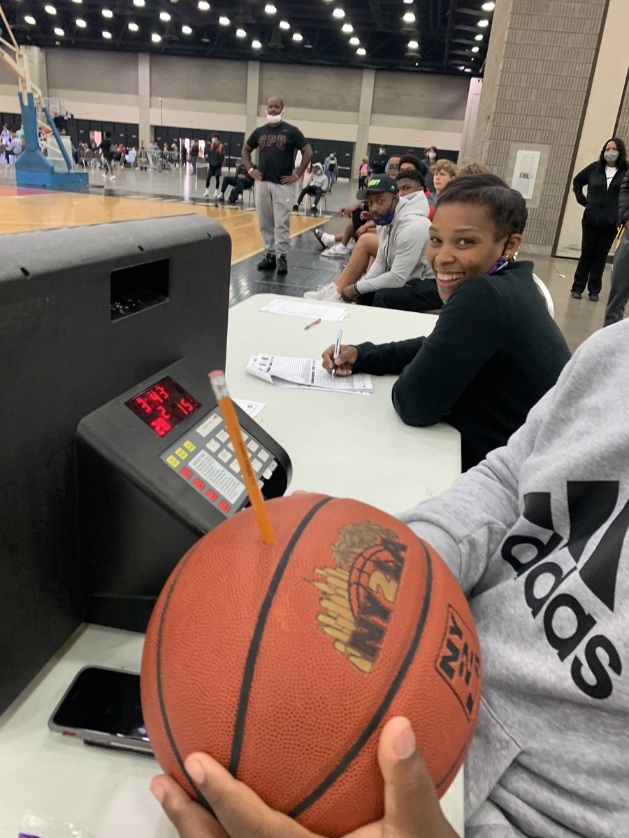 When a ball comes at your head and u are just trying to protect, then your like “where’s my pencil” Shout out to the scorekeepers!! All safe and sound. I’m sure it’s a first. #GrassrootsShowcase2K21 @ny2lasports @WIPlaymakers