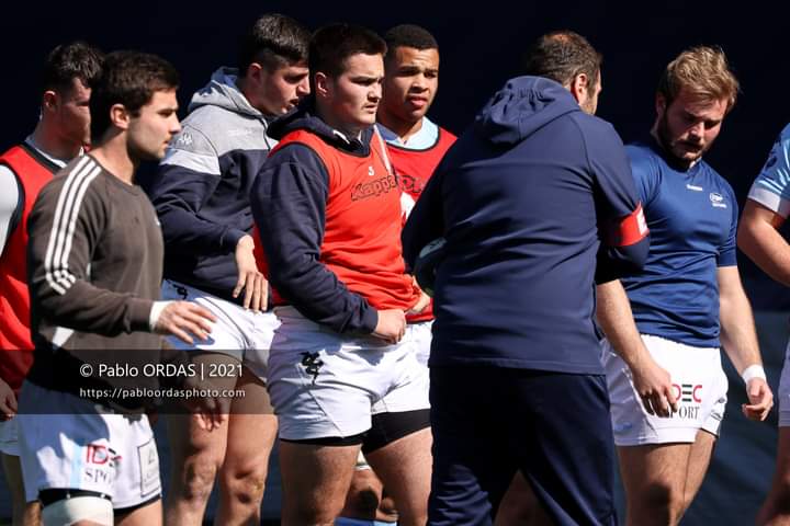 Espoirs 
Décidément les équipes de Haute Garonne ne nous réussissent pas. 
Lourde défaite des 🔵⚪  chez le 3ème l' <a href="/ColomiersRugby/">Colomiers Rugby</a>, sur le score sans appel de 39 à 9. La qualification se complique....
Crédit photo : Pablo ORDAS.