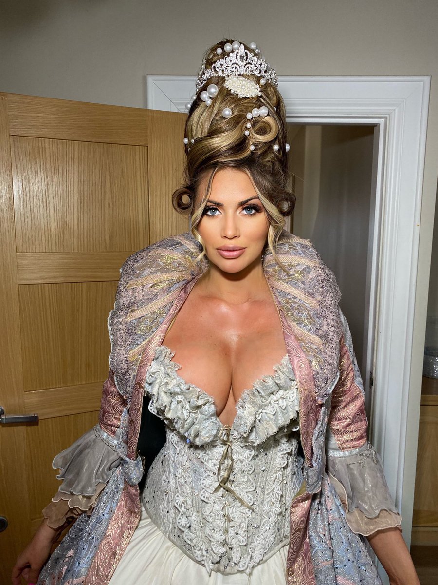 I will always be the queen of Essex .... thank you all for your lovely messages ❤️🥰