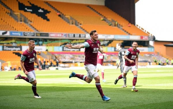 ConorStinchon's tweet photo. Burnley scored more goals this weekend than the “Big Six” put together! #SuperLeague #Bigsix #BurnleyFC https://t.co/3sqxQdX3BS