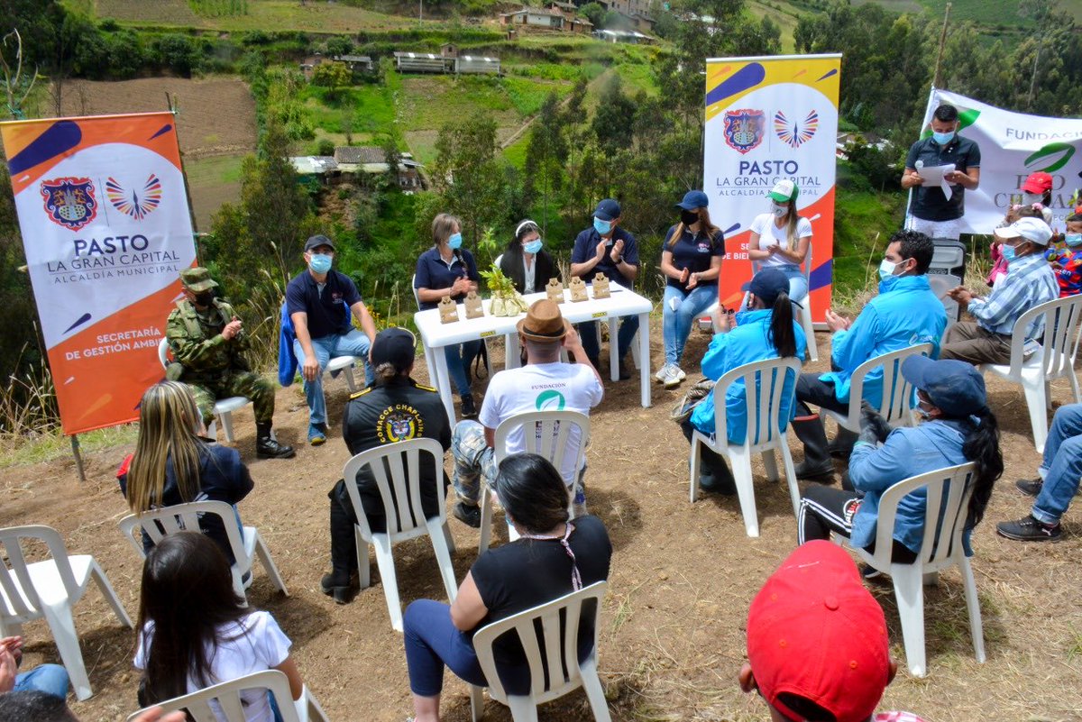 Marcelamarh's tweet image. En compañía de los niños y niñas de #LaGranCapital nos unimos a la #SembratónNacional generando conciencia sobre la recuperación de nuestra biodiversidad y la salud de nuestro ambiente #UnÁrbolPara ⁦@ConsejeriaNinez⁩ ⁦@LunnaColombia⁩ ⁦@alcaldiapasto⁩