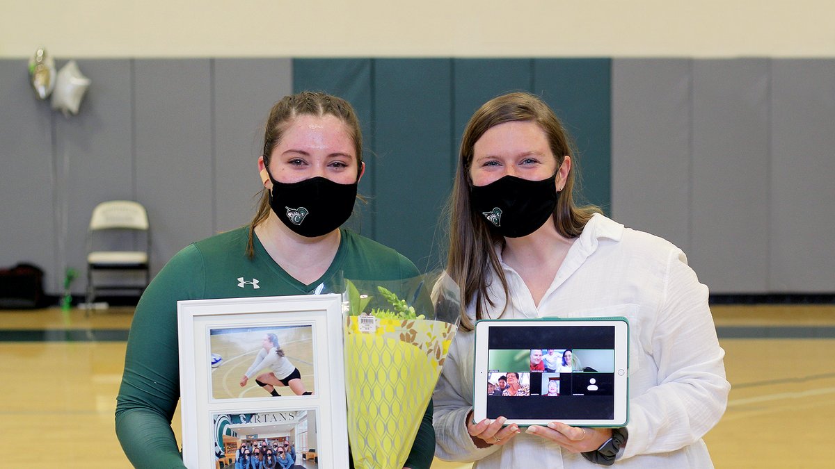 CastletonSports's tweet image. Meghan Zawatsky moved into fourth place all-time for @CastletonVB in career digs on Saturday after being honored in a Senior Day ceremony prior to the game!

Read here | castletonsports.com/news/2021/4/25…