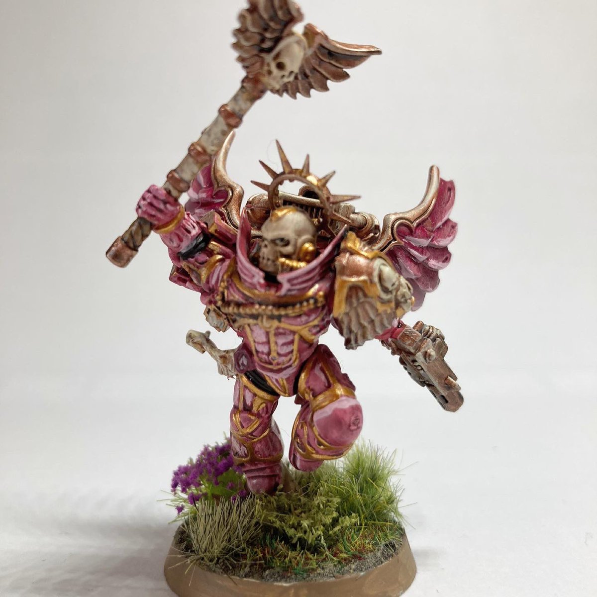 Some of my favourite paint jobs I have done so far #WarhammerCommunity #warhammer #necrons #chaplain #rhino #hobby #rediscovered