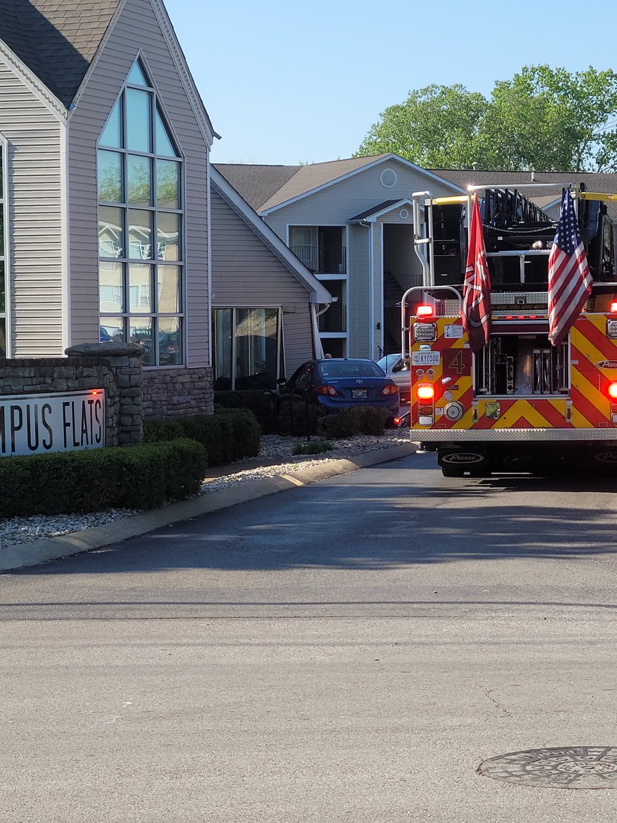 mccormack513's tweet photo. @joeimel Someone crashed into the office of Campus Evolution Apartments on Creason St. https://t.co/2oqXAeZuJ4