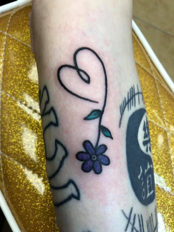 The Stories Behind  #MyTattoos23. Heart with flower - Jan 2019(7th annual birthday tattoo)So sadly, 10 days before my bday tattoo my dad passed away suddenly in the hospital on New Years Day. I felt a great way to honor him would be a flower tattoo. He  growing flowers! 