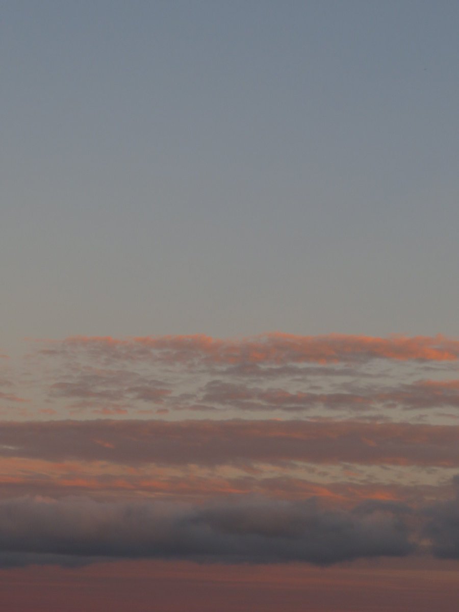 danielaasoto_'s tweet photo. recopilación de fotos del cielo y la luna:-)) https://t.co/lZWoZEnRWQ