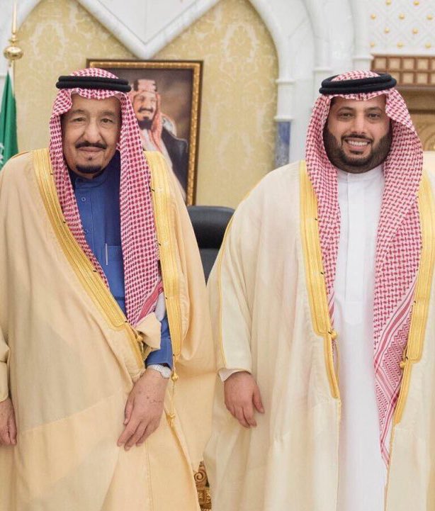 gnkkj3's tweet photo. #رؤية_2030_واقع_يتحقق خمسة أعوامٌ مزدهرة بالطموحات والإنجازات ومستقبل مشرق بحول الله وقوته  فلنكن عونا وسندا لتحقيقها ..
حفظ الله صاحب تلك الرؤية وأطال في عمره ليراها واقعا 🇸🇦💚  
@Turki_alalshikh  ووفق الله تركي ال الشيخ مثال لشاب سعودي يحتذى به https://t.co/wvz5BTAIFK