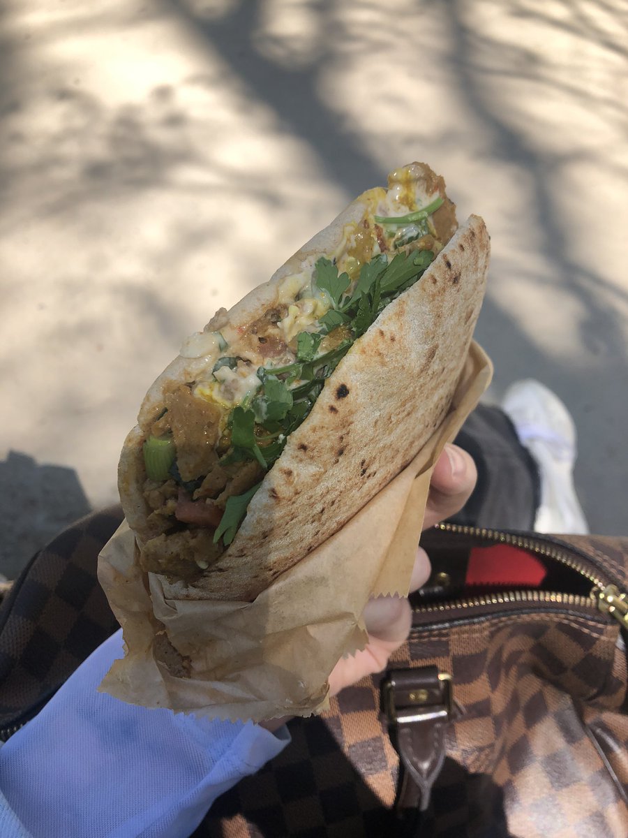Laugiya's tweet photo. Nothing better than a long walk on a sunny Sunday afternoon, and a delicious vegan shawarma sandwich 🌱💚 #CrueltyFree https://t.co/PM1n677gku