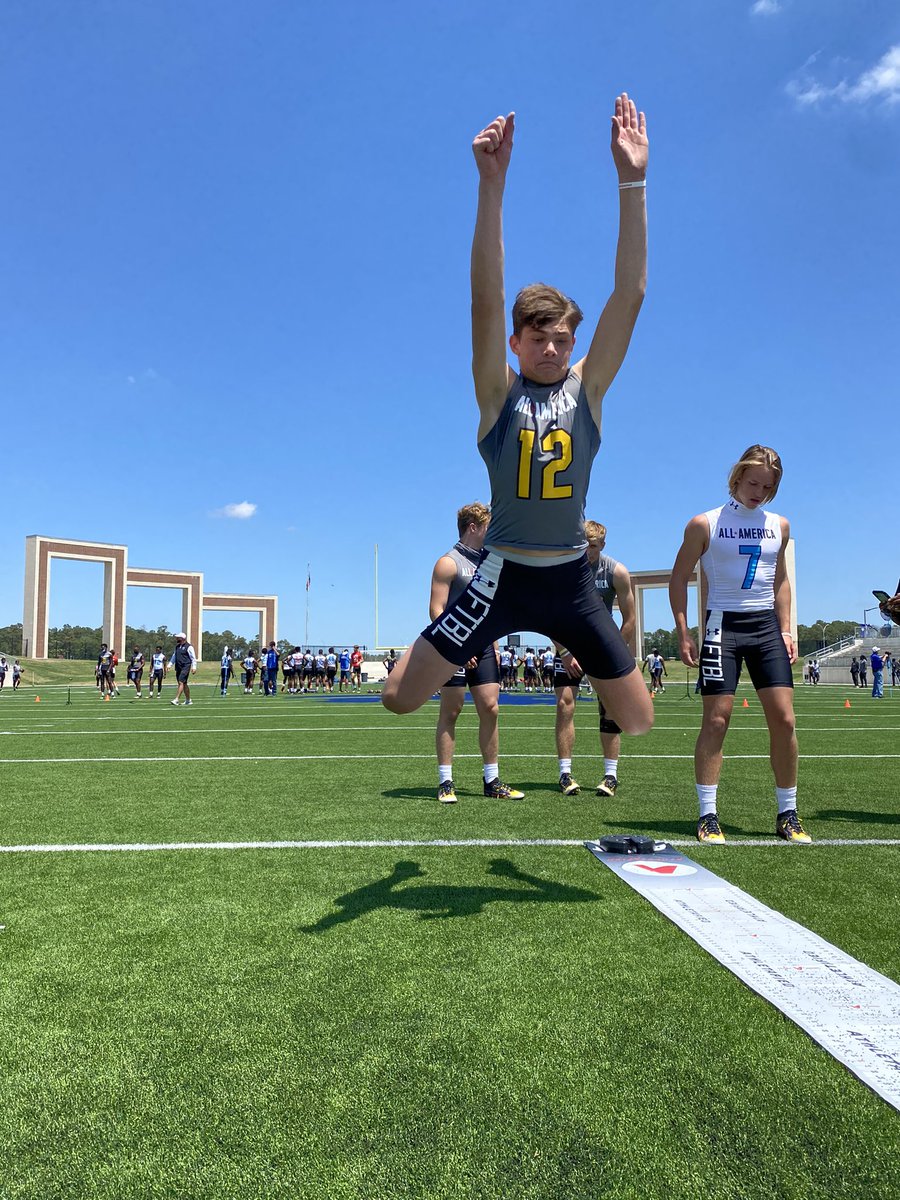 Matt Logston tweet media
