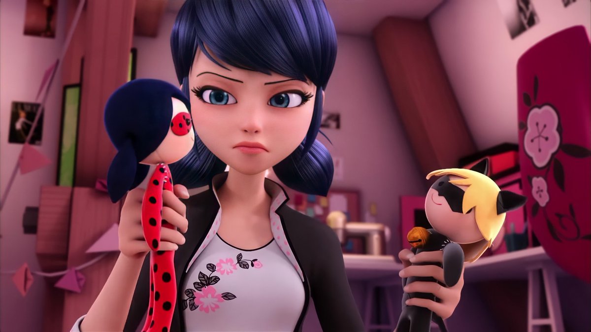 dailydupain's tweet photo. Marinette playing with Ladybug and Chat Noir's puppets is the best thing you will see today. https://t.co/7UDX0ilfRm