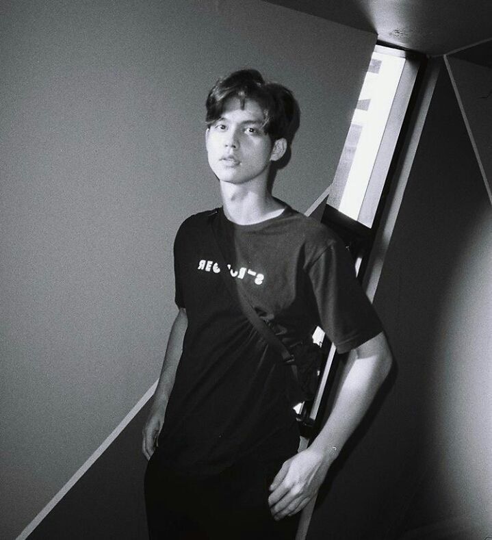bright in black & white: a thread
