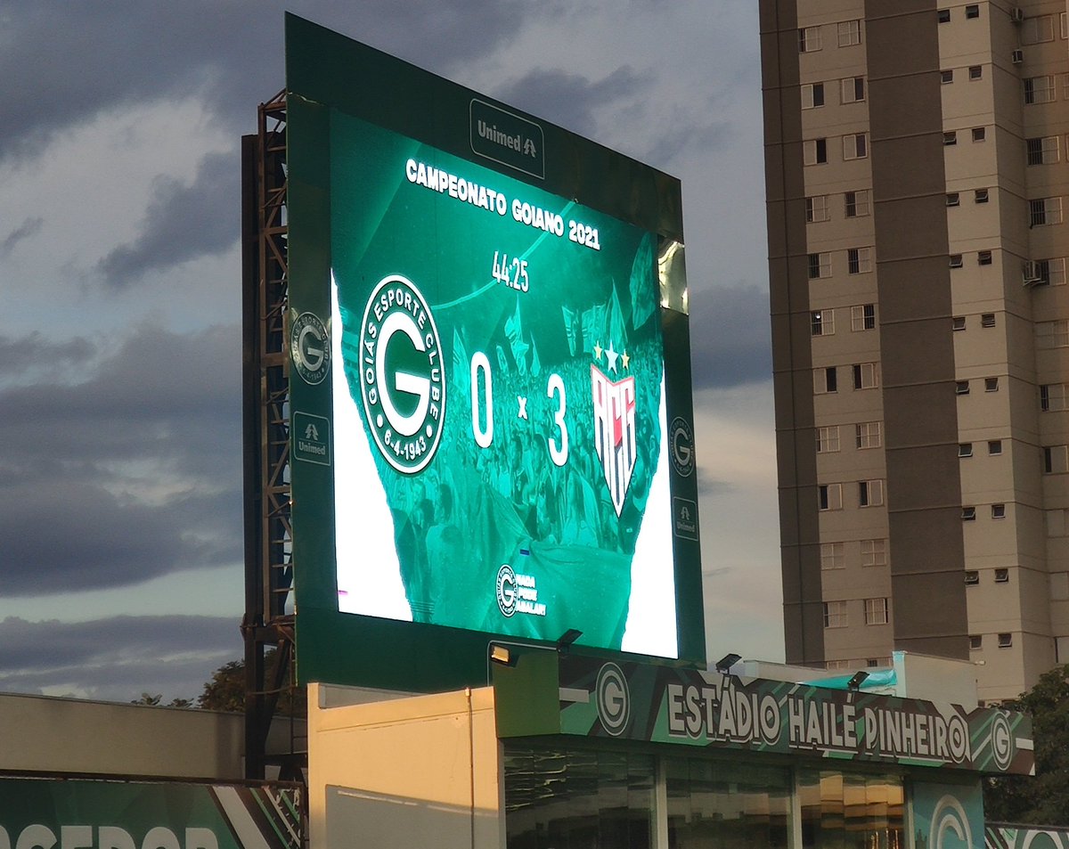 Quero parabenizar todo o elenco e comissão técnica pela grande vitória em cima do nosso eterno adversário. O time jogou de forma muito competitiva, respeitando o adversário, se impondo mesmo jogando fora de casa e deu um grande passo visando a semi do estadual. Parabéns a todos!