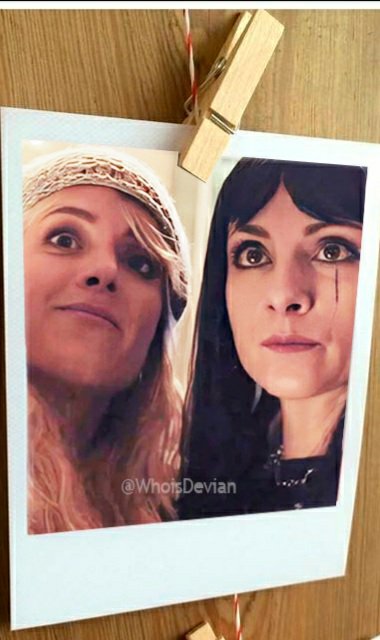 JulieGol's tweet photo. Miss you so much!!! @Najwa_Nimri @maggiecivantos #VisaVisElOasis #VisAVisenFOX #VisaVis #NajwaNimri #MareaAmarilla @foxtves @netflix @NetflixES @globomedia @themdpstudio @Jesus_Colmenar @mangelvivas @Sandberi @ItziarCastro #ZulemaYMacarenaMerecenAlgoEpico https://t.co/kBNY5VbpyK