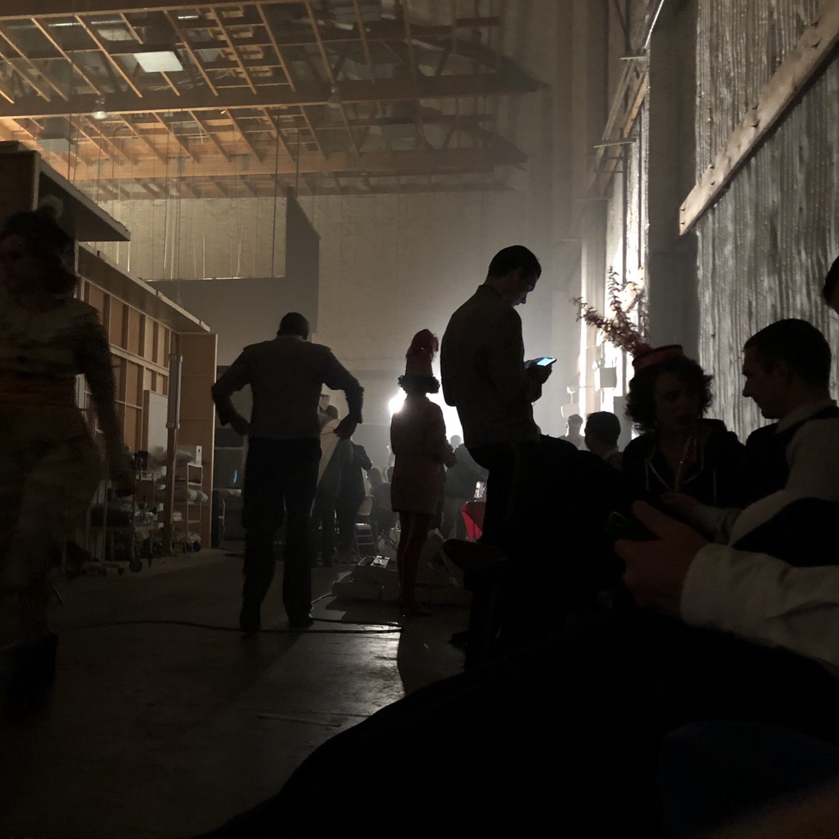 Brett_Davidson's tweet photo. To my fellow #cast &amp; #crew from the #Oscar #nominated #film #Mank, congratulations on a job well done. It was an honor and a thrill to work with you all &amp; good luck to our #nominees: #amandaseyfried #davidfincher #garyoldman to name just a few. #Oscars #AcademyAwards  #whowillwin https://t.co/aaElIx5kNQ