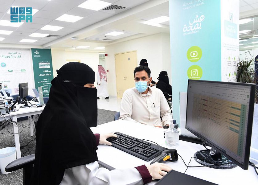 SPAregions's tweet photo. "صحة #تبوك" تواصل تقديم خدماتها للمستفيدين في مراكز اللقاح المعتمدة.
https://t.co/afOW1C3FT6 
#واس_عام https://t.co/i6s8YbD5Bs