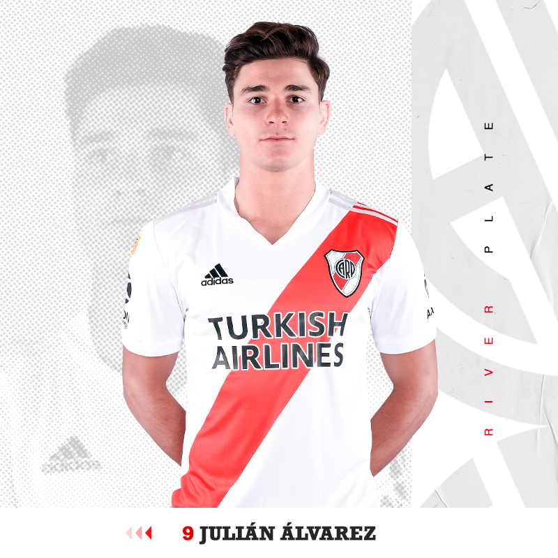 RiverPlate's tweet photo. #VamosRiver ⚪️🔴⚪️

⌚️ 15' ST River 0 - San Lorenzo 2

⚽️ Cambio en River:
➡️ Federico Girotti
⬅️ Julián Álvarez https://t.co/KwzybzwFtR
