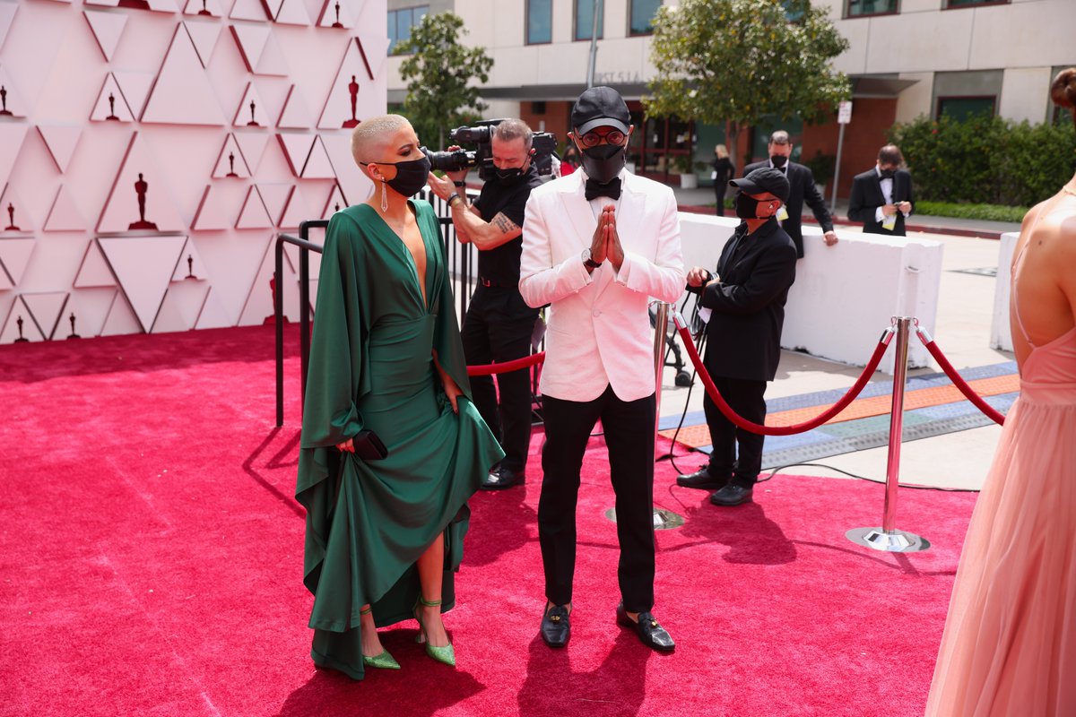 TheAcademy's tweet photo. Scenes from the #Oscars red carpet. https://t.co/vJL9zJID2z