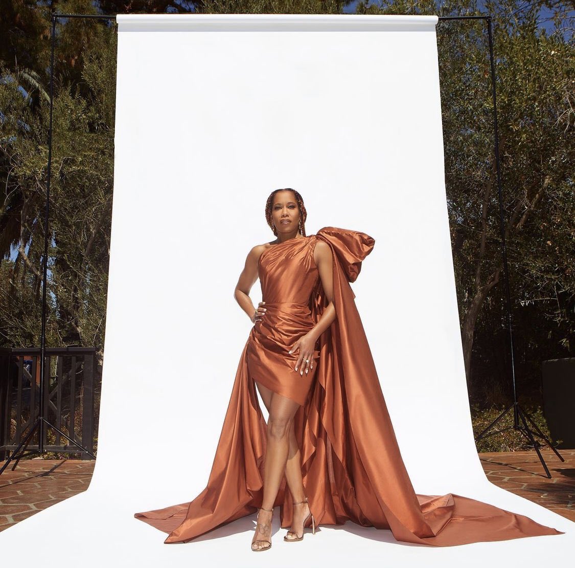 thisisnotahmad's tweet photo. regina king has been killing it this awards season https://t.co/LZeldT1vyC