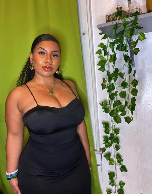 Sweetest thing 🖤 https://t.co/C9qriubitL<a href="/tag/bussitchallange"class="tags"><span>#bussitchallange</span></a>