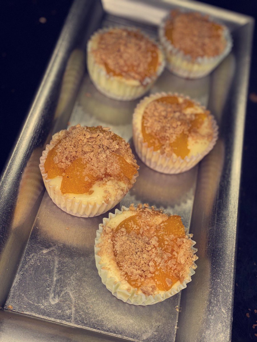 _ayinahs's tweet photo. Mini Peach Cheesecake 🧡 @scookware_llc https://t.co/jVWqVhT2b0