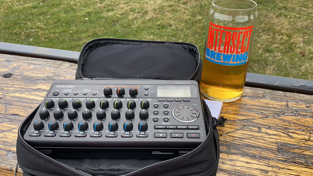 chrislorensson's tweet photo. A little mobile mixing & mastering @IntersectBrew courtesy of @TASCAMpro
#dp008ex #hiphop #Millennials https://t.co/7Tk3Y6kcij