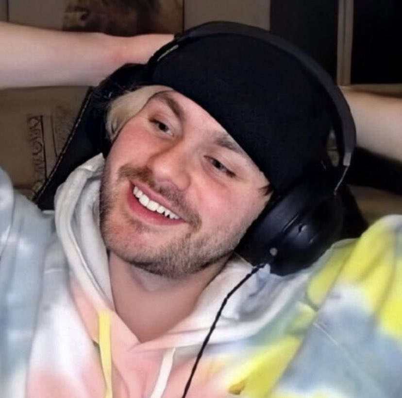 michael clifford on his twitch streams in honour of today’s stream | a thread <3
