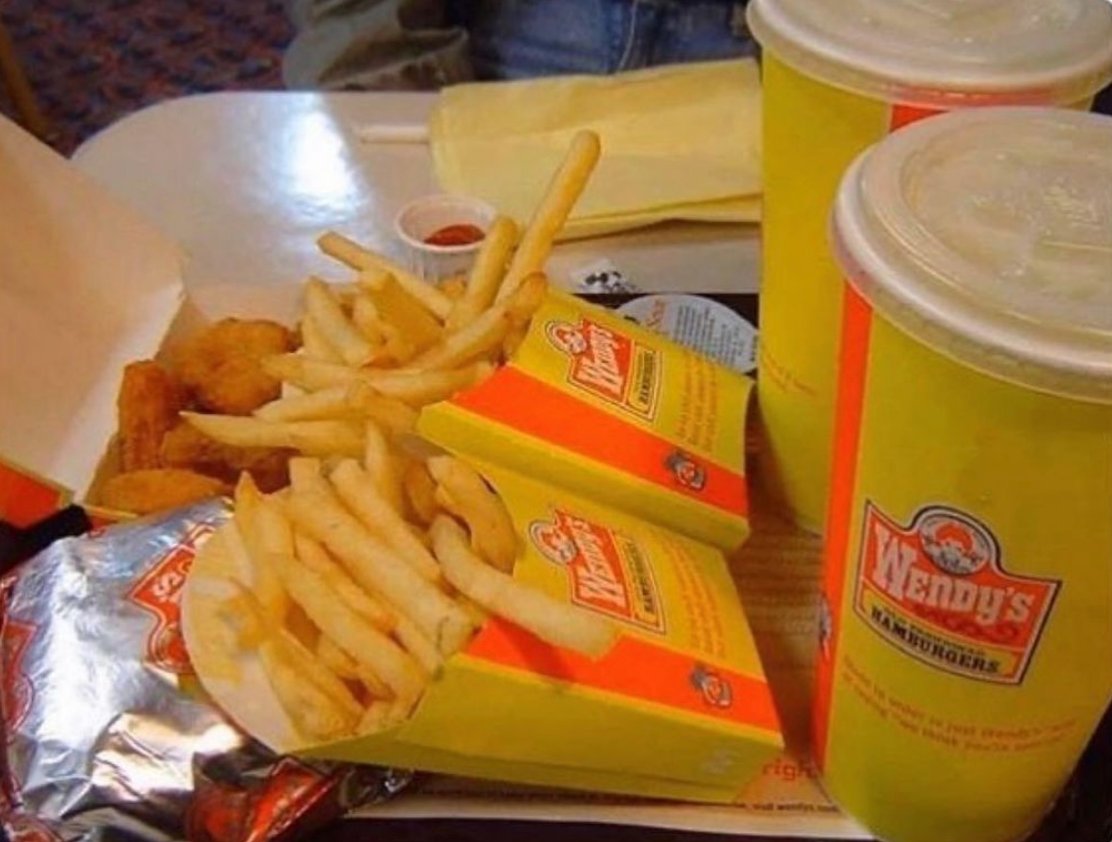 CauseWereGuys's tweet photo. I'm yellow Wendy's years old: https://t.co/nZdZrippM4