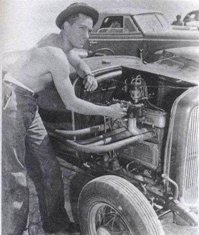 When it came to hopping up cars, nobody topped Robert Stack- a legit pre-war dry lakes land speed racer and member the LA Pacemakers hot rod club- before he went into acting. Here at Muroc 1939 with his Cragar head 1931 Ford Model A roadster, which he drove to 115.68 mph.