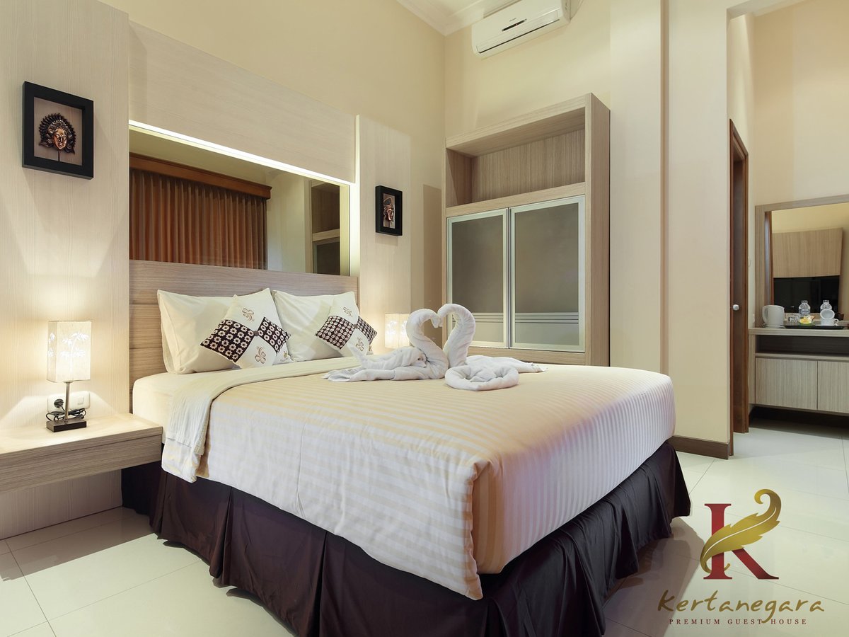 Only IDR 215,000/night 
More information and reservation 0813-3331-5177 @InfoSuroboyo