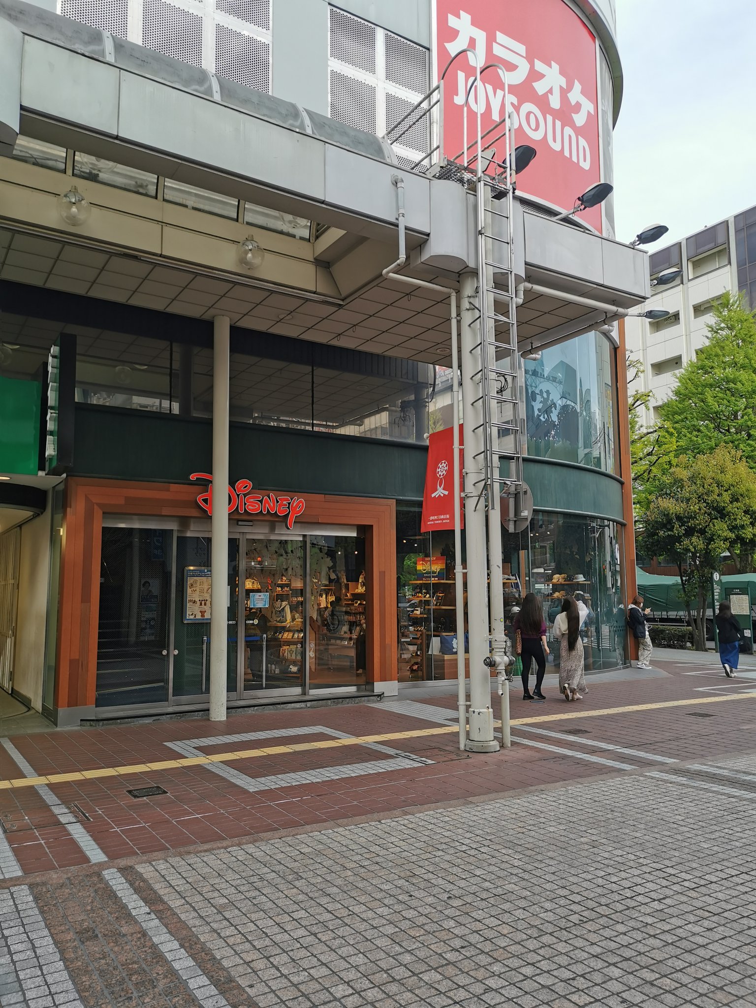 のっちゃんパパ ディズニーストア仙台東映プラザ店 グーフィー チップandデール のフィギュアが欲しい T Co Nns5qguwm7 Twitter