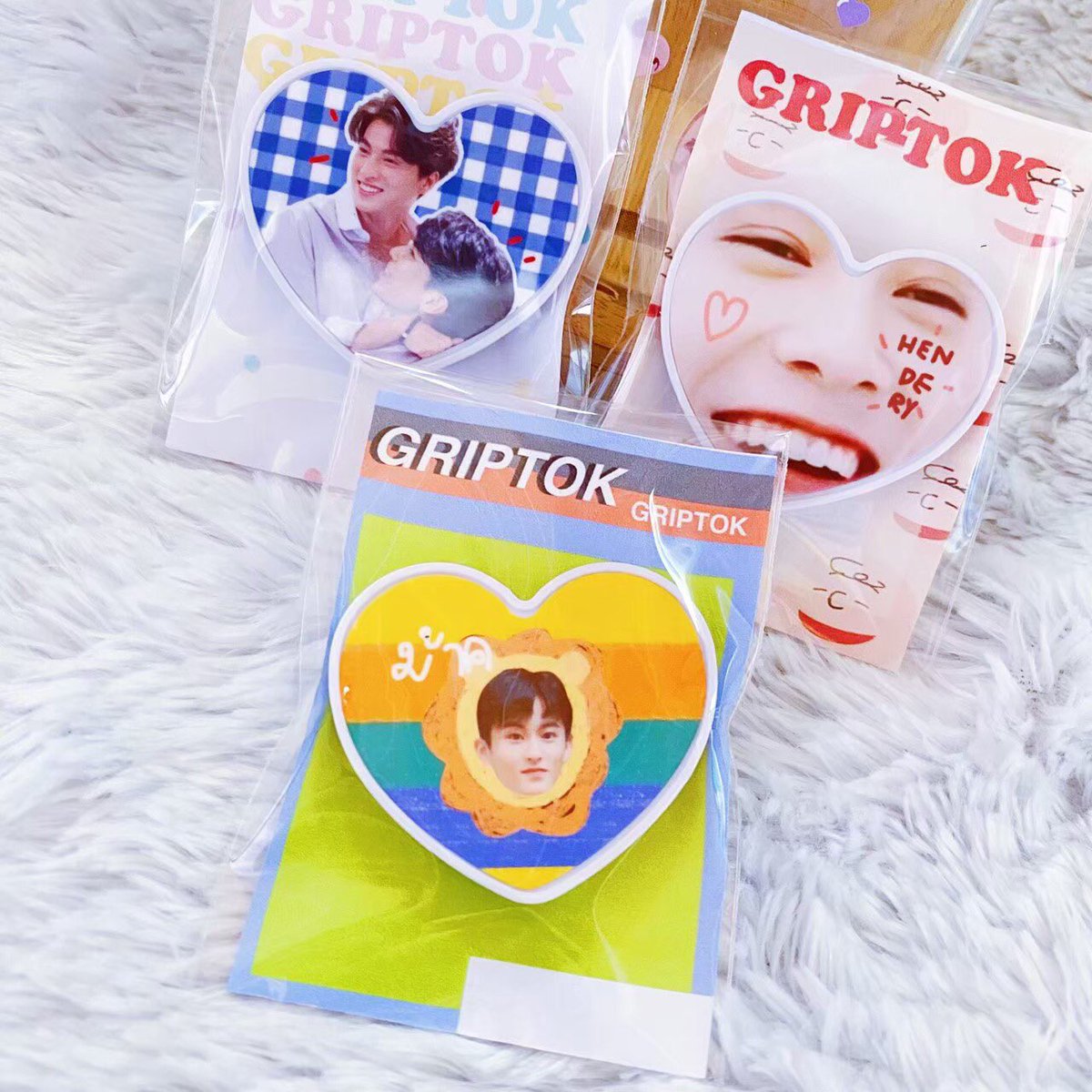 studio_pola's tweet photo. ✧ 🌈 #GRIPTOK ‘!! สั่งทำได้ออกแบบมาเองได้
• ไม่มีขั้นต่ำ 1ชิ้นก็นับทำ🤍🐰
• หัวใจ ชิ้นละ 70฿
อยากได้แบบไหน สอบถามก่อนได้ค่า
#griptokpola #รับผลิตgriptok #gritpokสั่งทำ #customgriptok #ตลาดนัดnct #ตลาดนัดTXT #ตลาดนัดBTS #GulfKanawut #TRINITY_TNT #ของขวัญปัจฉิม #ตลาดนัดtheboyz https://t.co/H402fstres