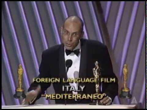 And Gabriele Salvatores’s Mediterraneo scoops up the Best Foreign Language Film Oscar. Maybe one day an American film will win a Golden Globe in this category. Because *nooooo one* speaks Korean in the US… /sarcasm  #1992Oscars