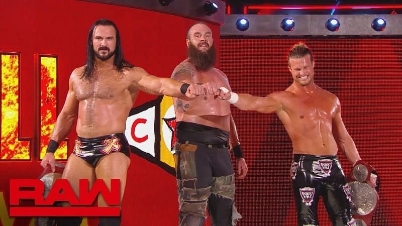 Joey_nWo's tweet photo. @TBARRetribution @MACEtheWRESTLER @DMcIntyreWWE @BraunStrowman @USA_Network @WWEonFOX Dogs of War - 2017 @DMcIntyreWWE @BraunStrowman @HEELZiggler https://t.co/L1vxL62P2F