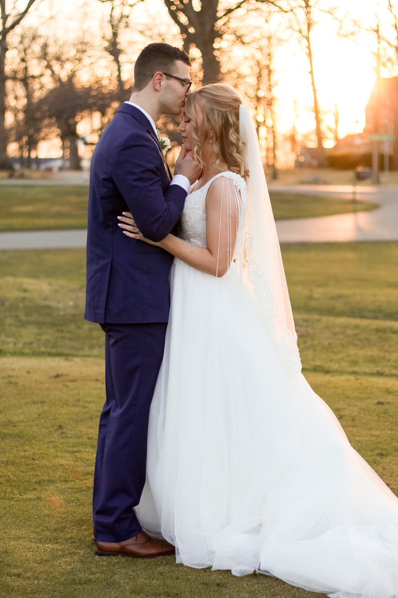LaciGreen17's tweet photo. Highly recommend marrying your Bestfriend❤️ https://t.co/c5M6Ej5R1W